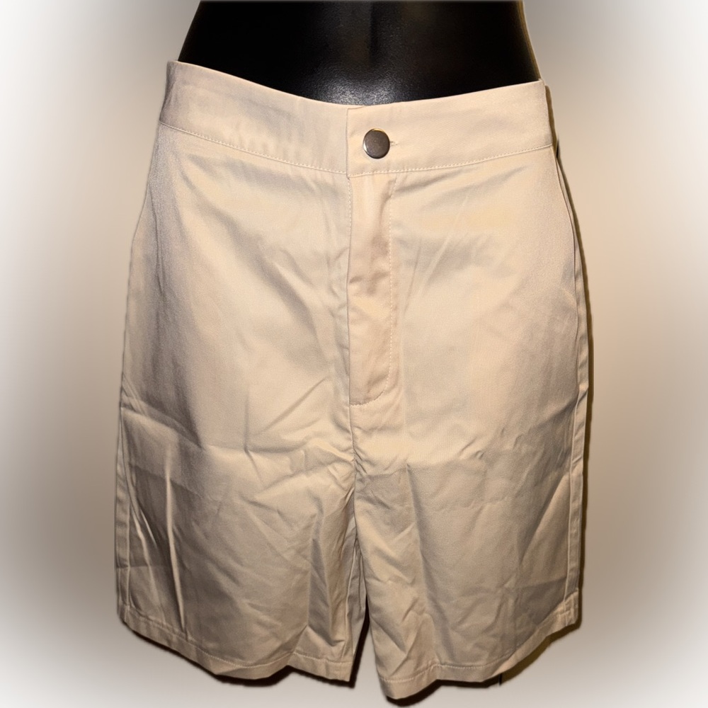 Women’s khaki Bermuda soft shirts